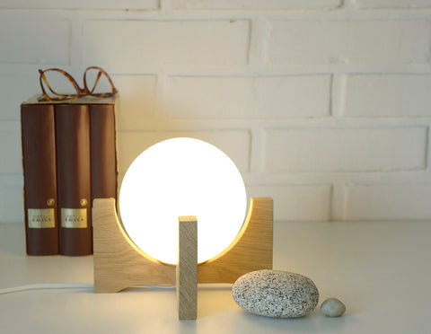 Oak Wood Bedside Lamp Set: Retro MCM Globe Lights