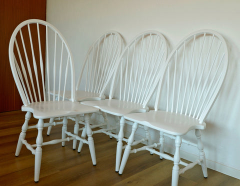 Restored Oak Windsor Dining Chair: Mid-Century Farmhouse Accent