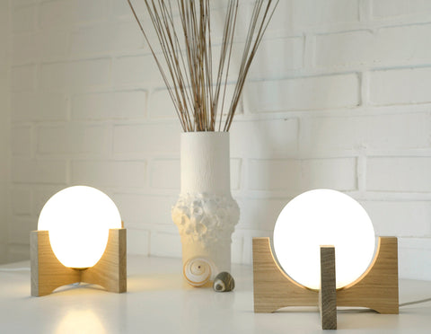 Oak Wood Bedside Lamp Set: Retro MCM Globe Lights