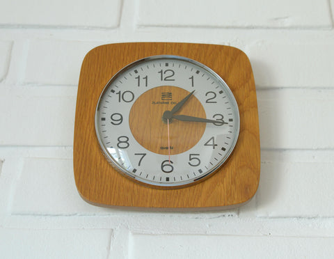 Vintage Wooden Wall Clock: Mid-Century Modern Farmhouse Decor