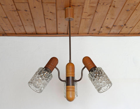 Vintage Rustic Mid Century Chandelier Pendant Light – Solid Oak & Textured Glass Shades – Yugoslavia 1960s/70s