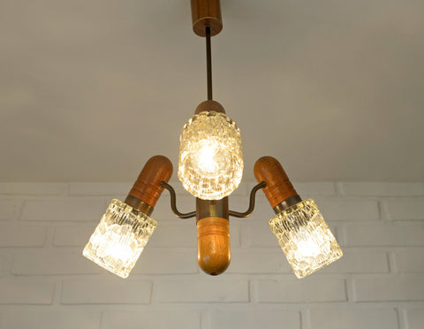 Vintage Rustic Mid Century Chandelier Pendant Light – Solid Oak & Textured Glass Shades – Yugoslavia 1960s/70s